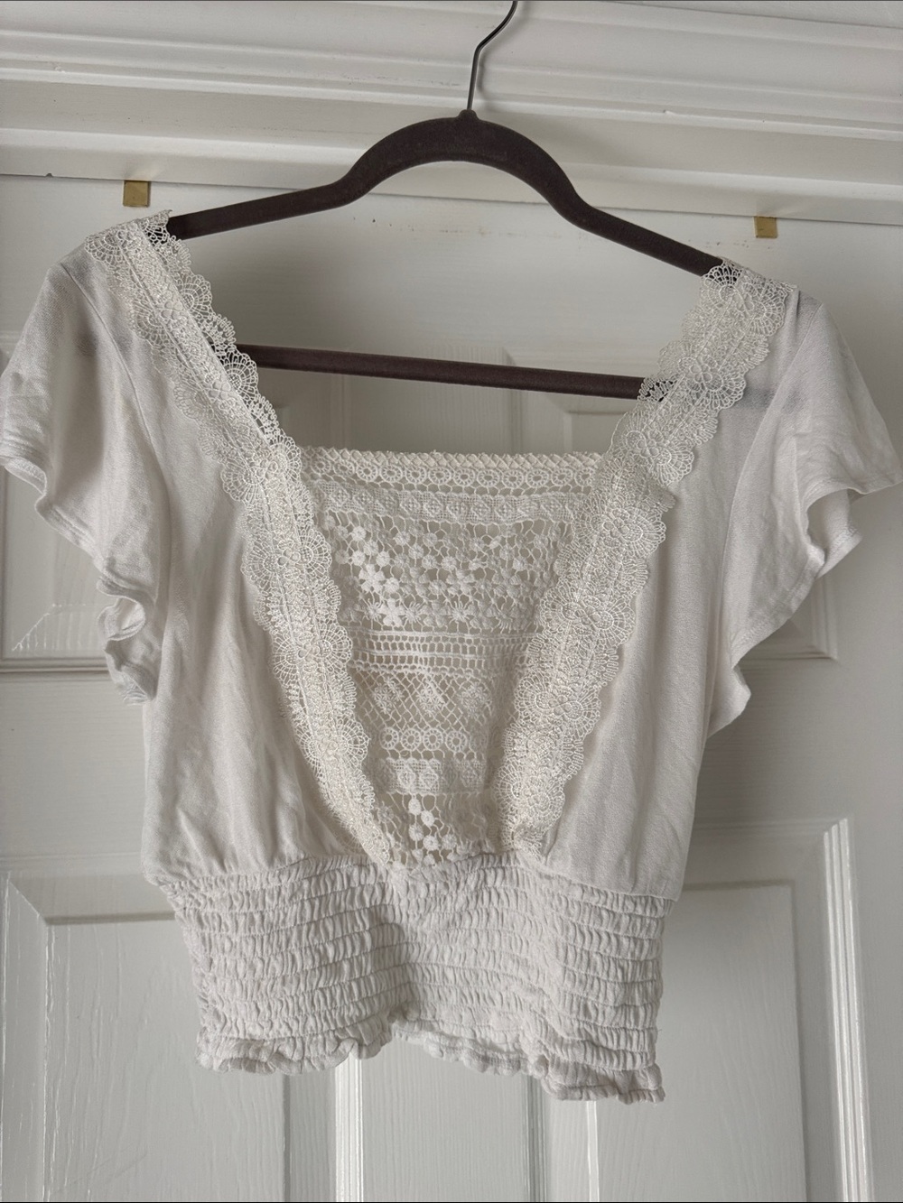 Urban outfitters Women's White Lace-Trim Cropped Top